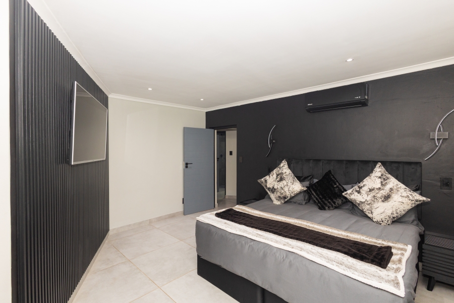 4 Bedroom Property for Sale in Ridgeworth Western Cape